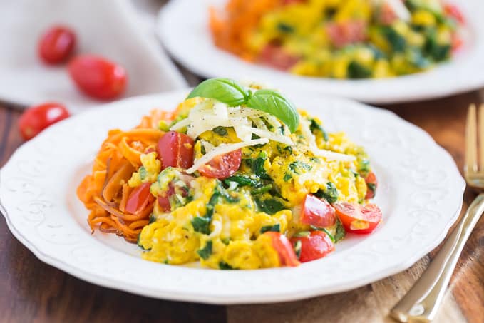 Quick & Nutritious: Gluten-Free Veggie Scramble with Aged Cheddar Options